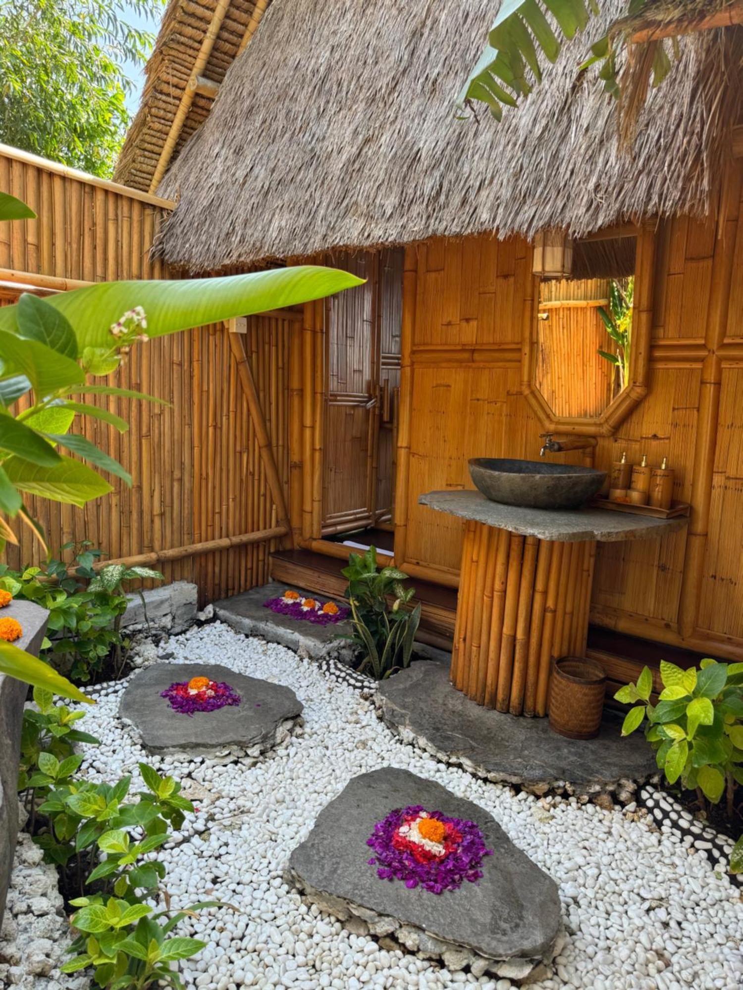 Penida Bambu Green Suites Ped Dış mekan fotoğraf